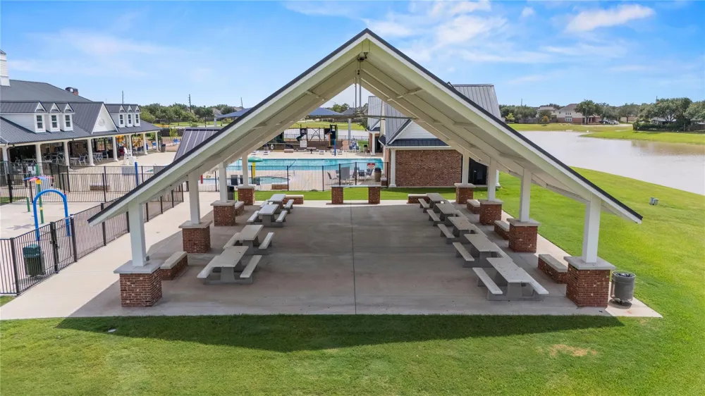 8931 Henrico Lane Rosenberg, TX 77469