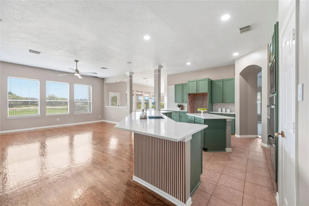 8931 Henrico Lane Rosenberg, TX 77469