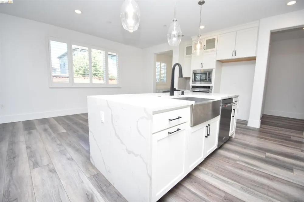 2751 Macabee Dr Lathrop, CA 95330