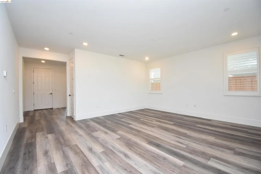 2751 Macabee Dr Lathrop, CA 95330