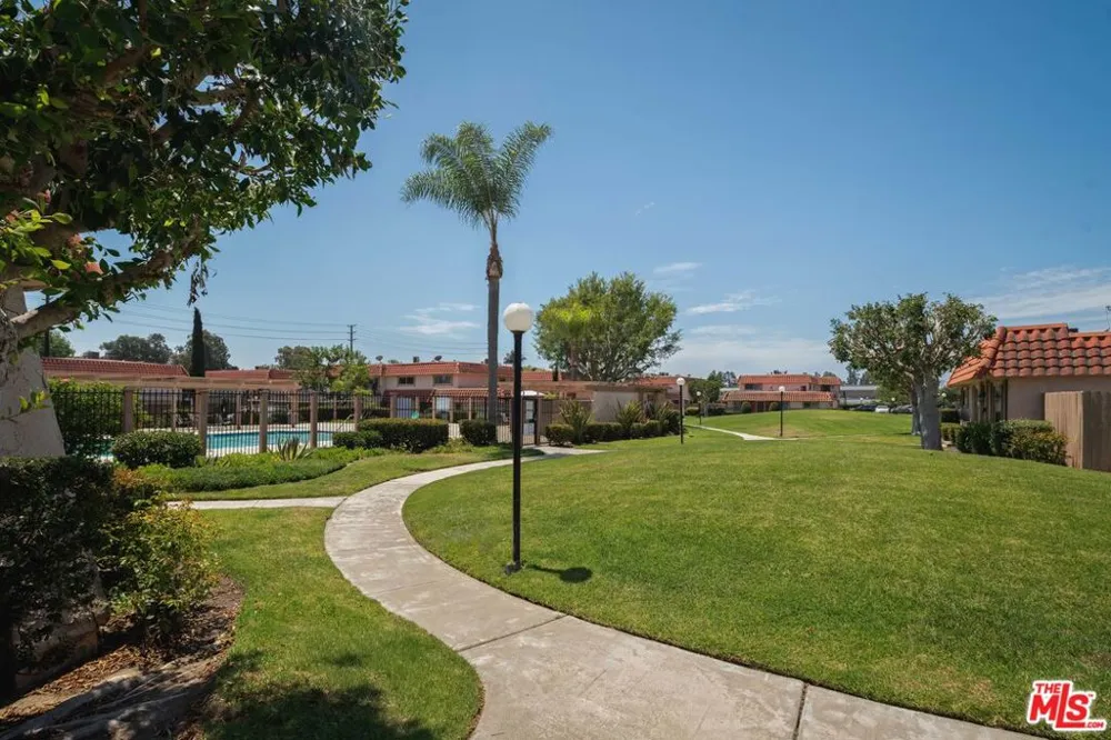 25354 Via Verde #2 Lake Forest, CA 92630