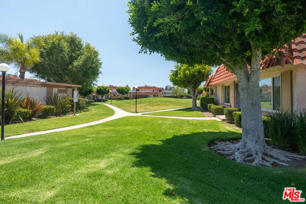 25354 Via Verde #2 Lake Forest, CA 92630