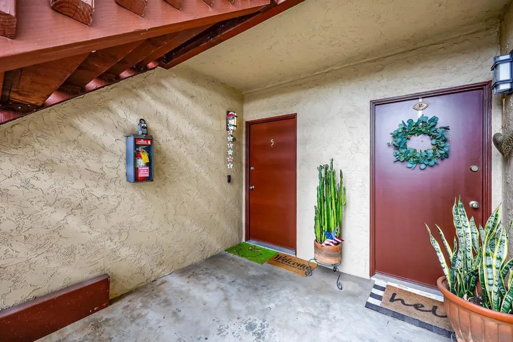 440 Citracado Parkway #5 Escondido, CA 92025