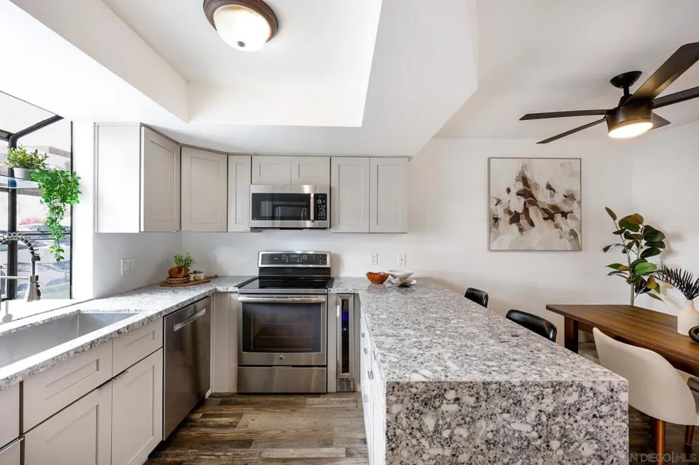 440 Citracado Parkway #5 Escondido, CA 92025