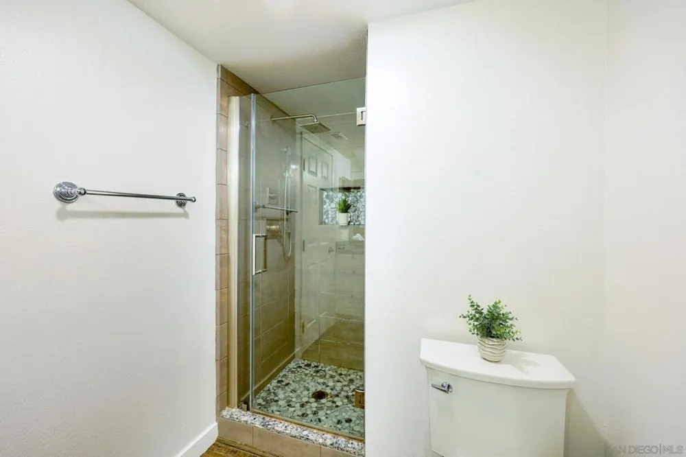 440 Citracado Parkway #5 Escondido, CA 92025