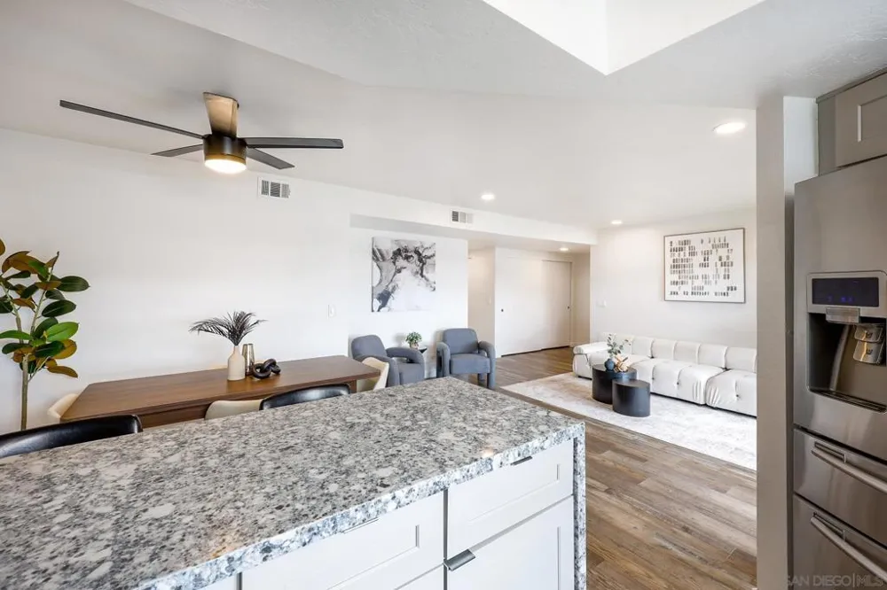 440 Citracado Parkway #5 Escondido, CA 92025