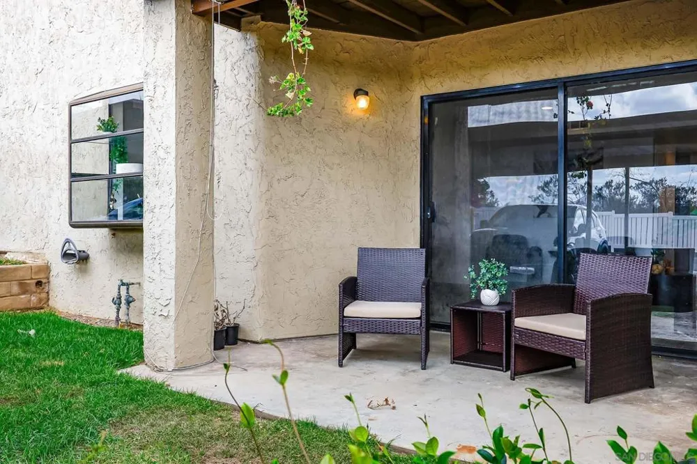 440 Citracado Parkway #5 Escondido, CA 92025