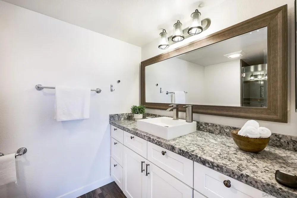 440 Citracado Parkway #5 Escondido, CA 92025