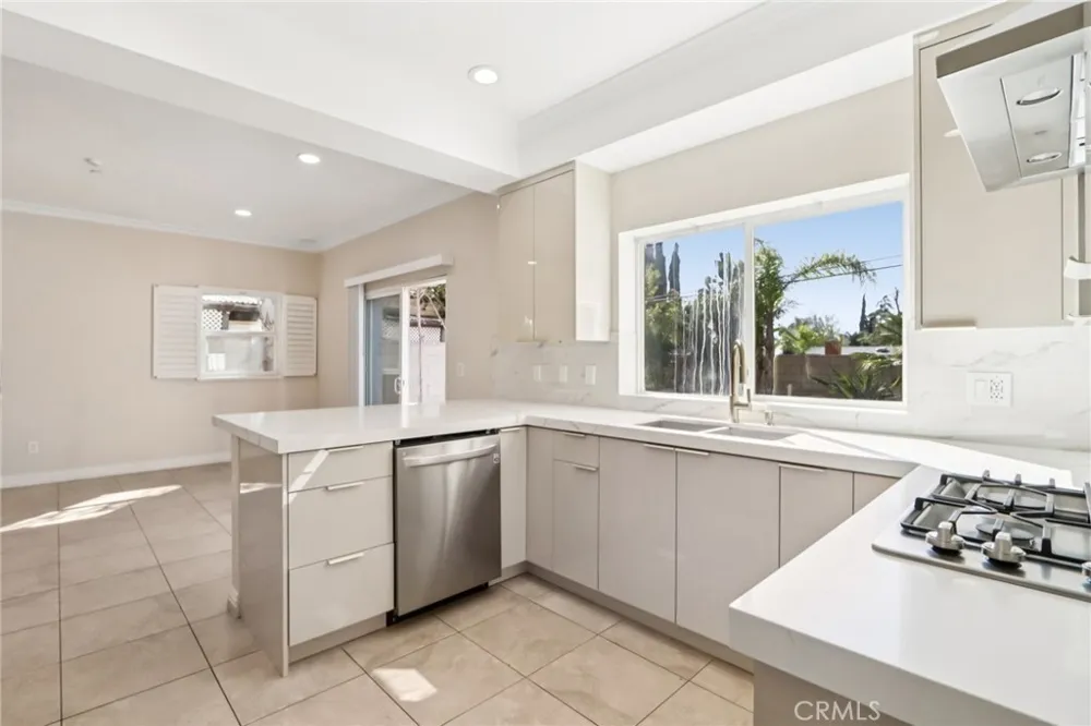 7659 Coldwater Canyon Court North Hollywood, CA 91605