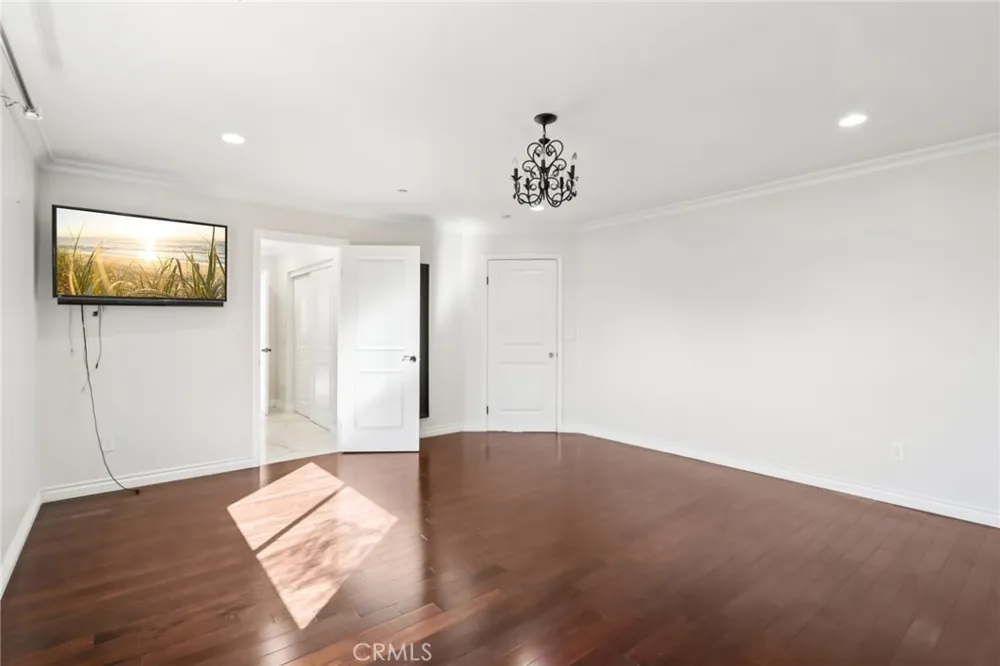 7659 Coldwater Canyon Court North Hollywood, CA 91605
