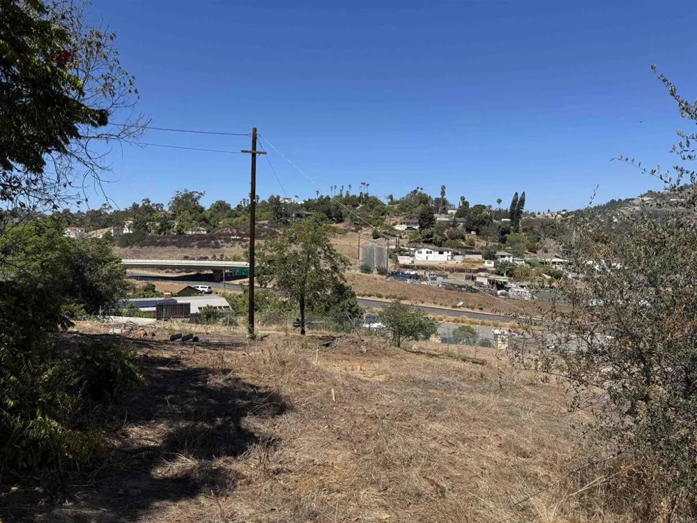 8965 Greenview Pl Spring Valley, CA 91977