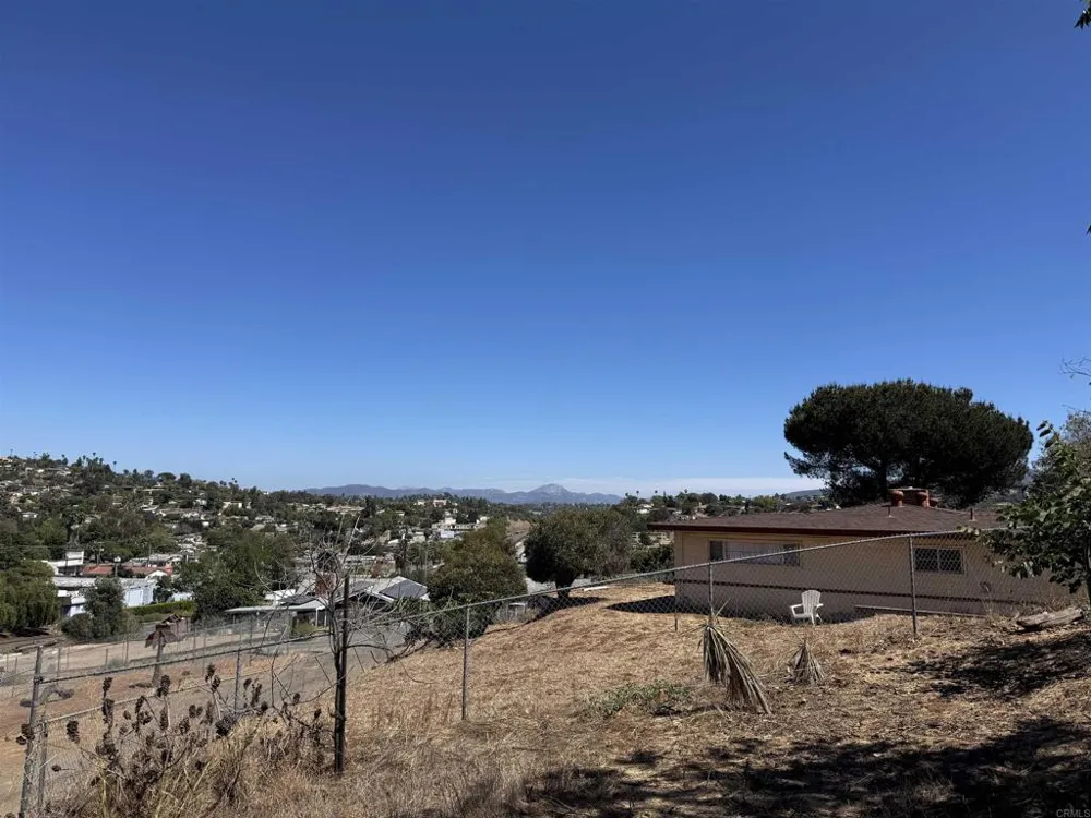 8965 Greenview Pl Spring Valley, CA 91977