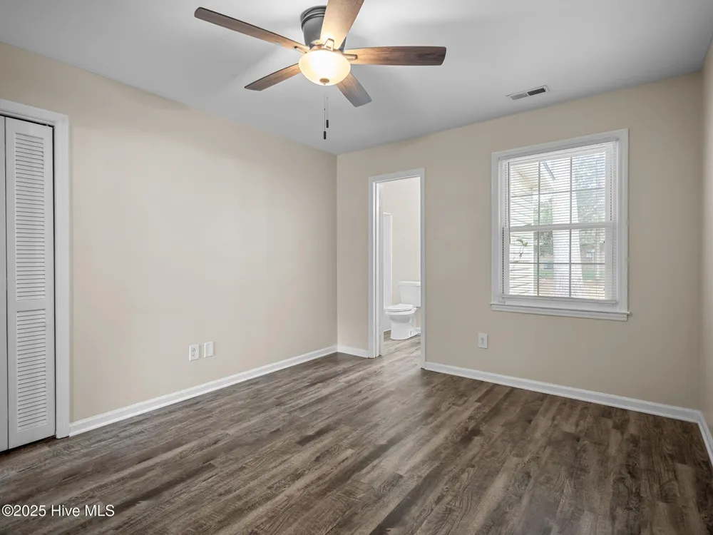 323 W Frances Street Jacksonville, NC 28546