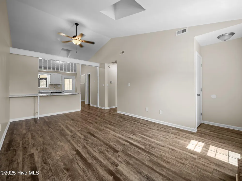 323 W Frances Street Jacksonville, NC 28546