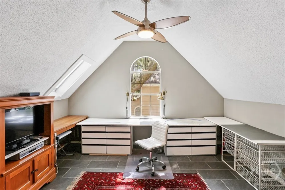 511 Pointe South Drive Savannah, GA 31410