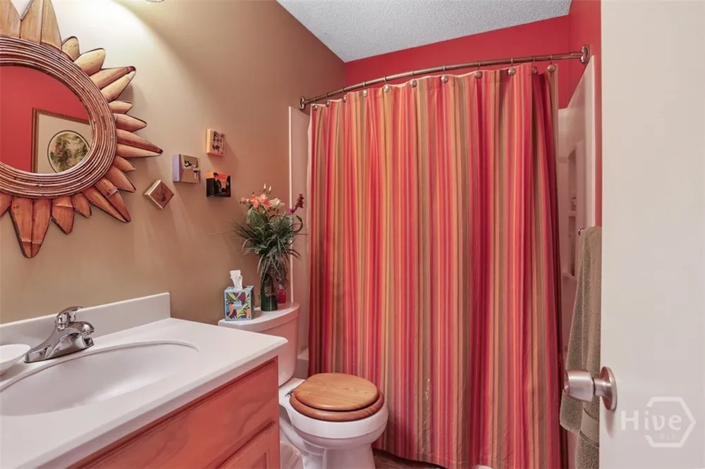 511 Pointe South Drive Savannah, GA 31410