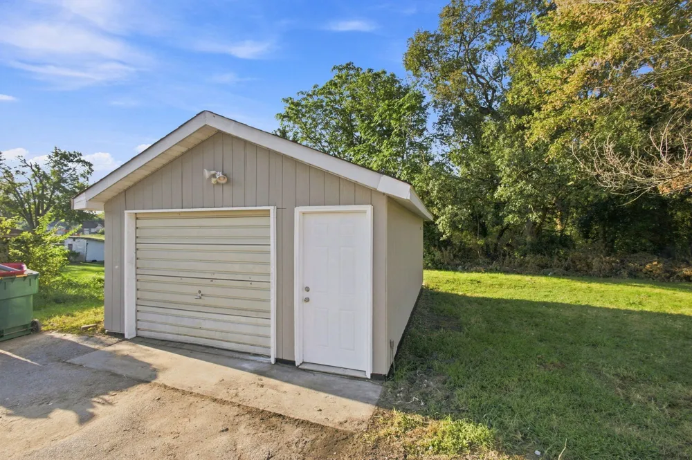 321 W 57th Avenue Merrillville, IN 46410