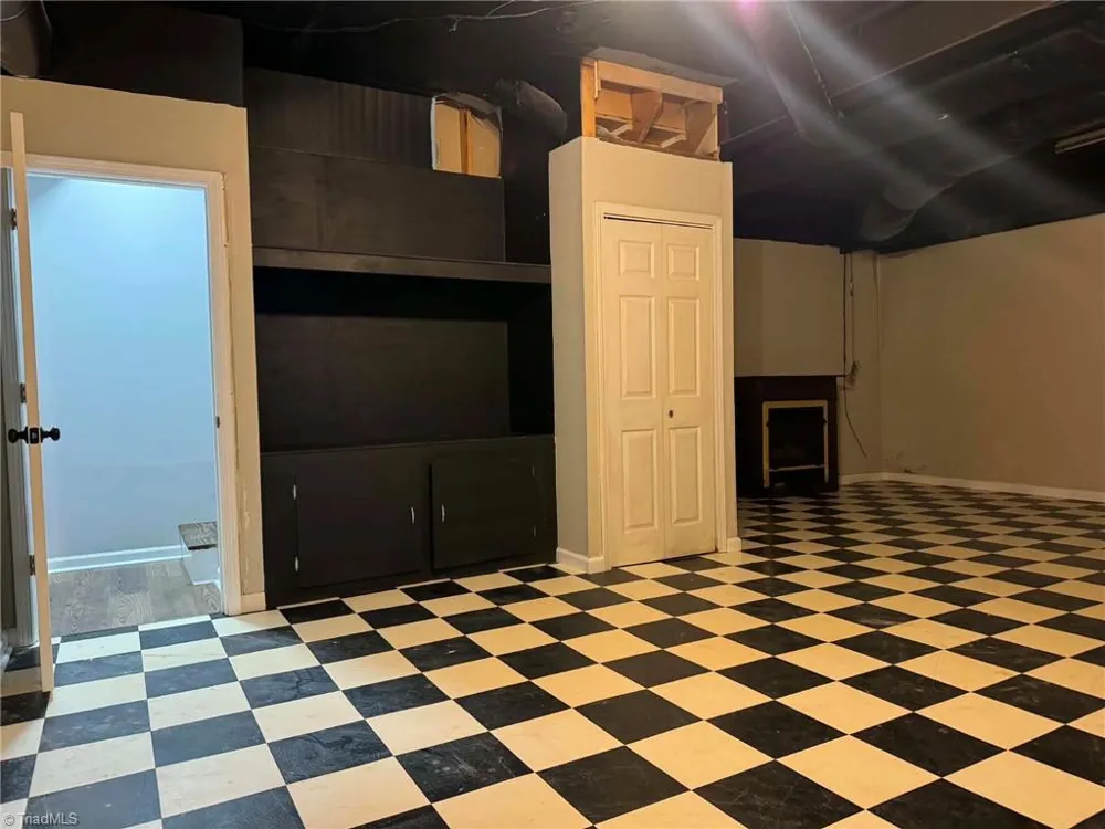 989 Arvin Hill Lane Lexington, NC 27295