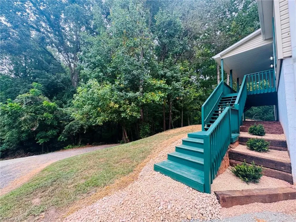 989 Arvin Hill Lane Lexington, NC 27295