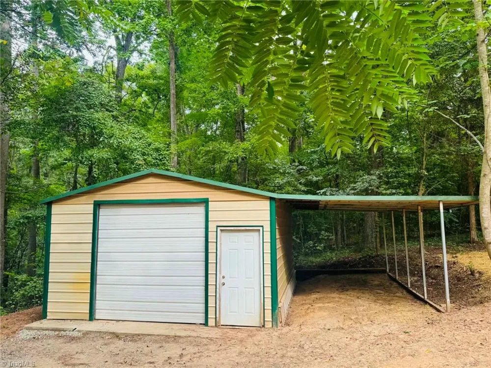 989 Arvin Hill Lane Lexington, NC 27295