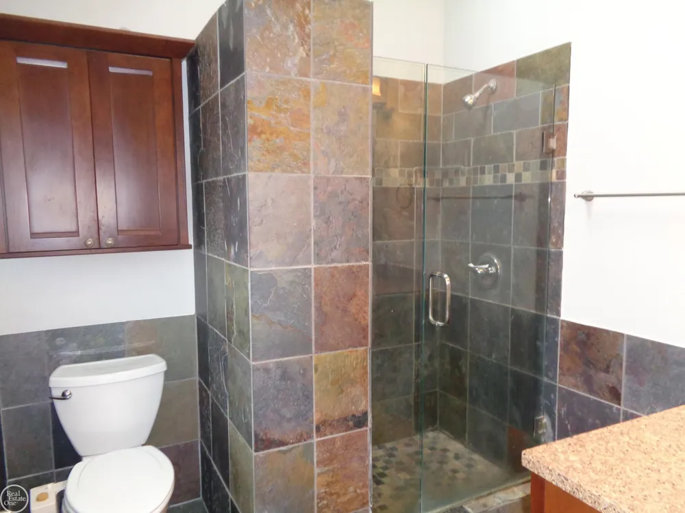 40 Riverside Drive Mt Clemens City, MI 48043