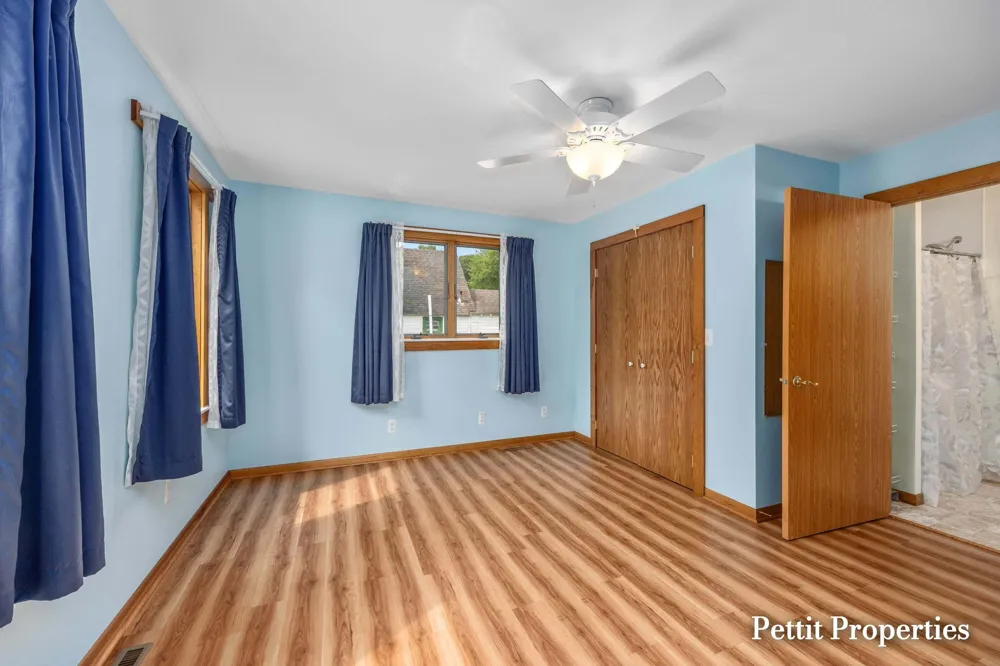 302 John Street Clare City, MI 48617