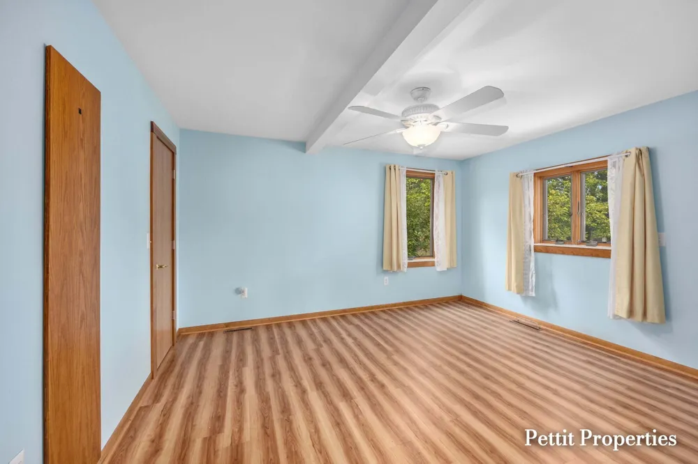 302 John Street Clare City, MI 48617