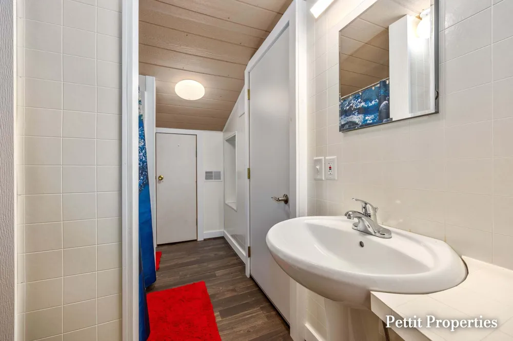 302 John Street Clare City, MI 48617