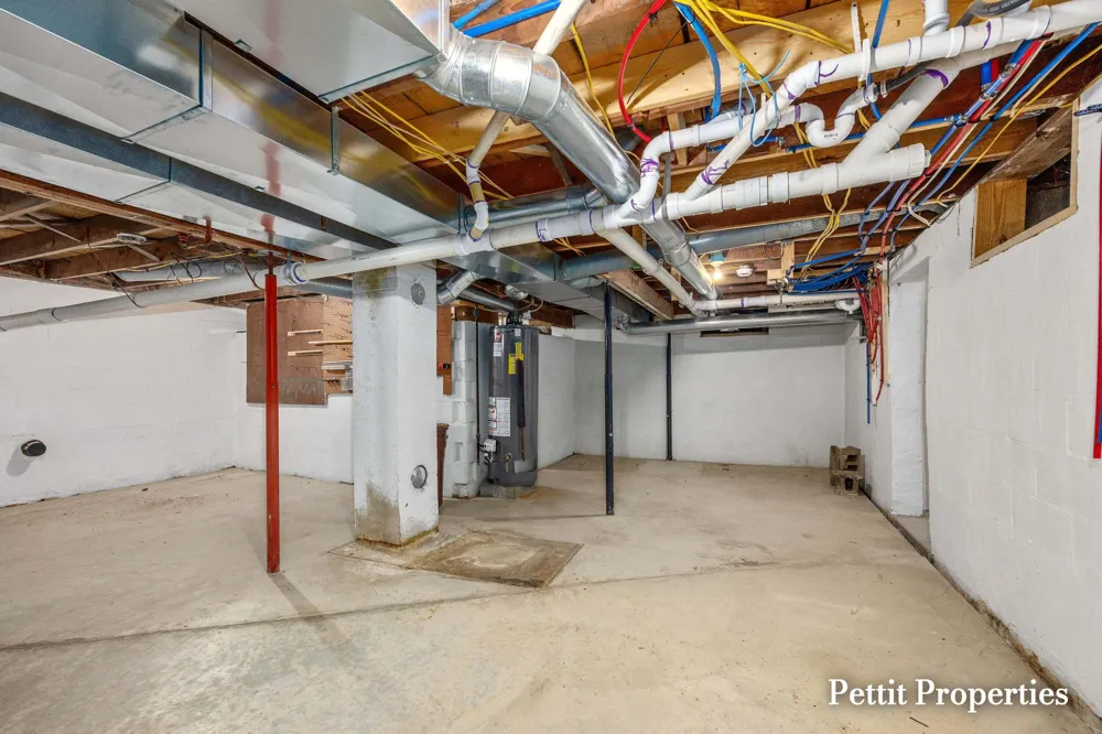 302 John Street Clare City, MI 48617