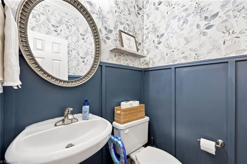406 Creek Mill Court Greensboro, NC 27406