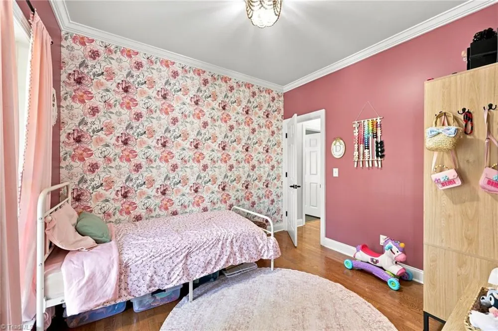 406 Creek Mill Court Greensboro, NC 27406