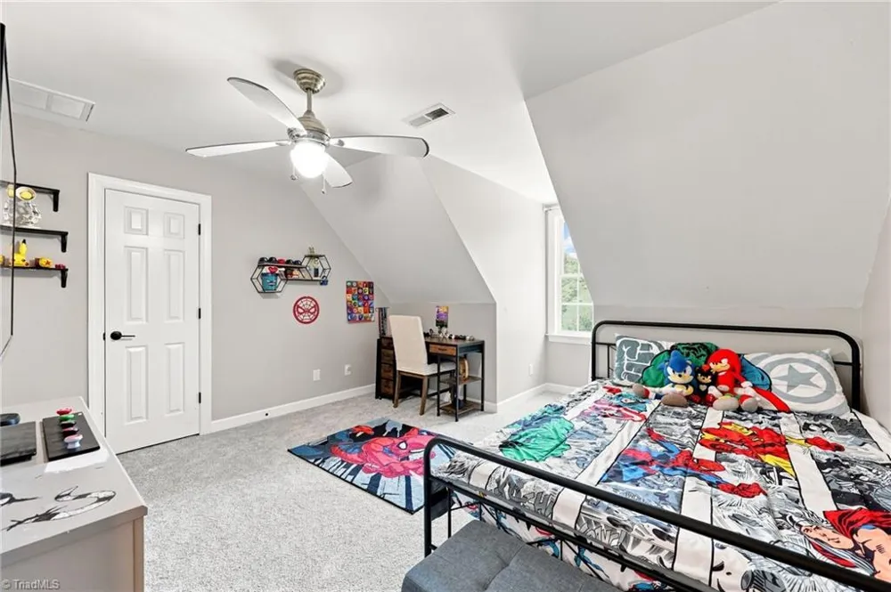 406 Creek Mill Court Greensboro, NC 27406