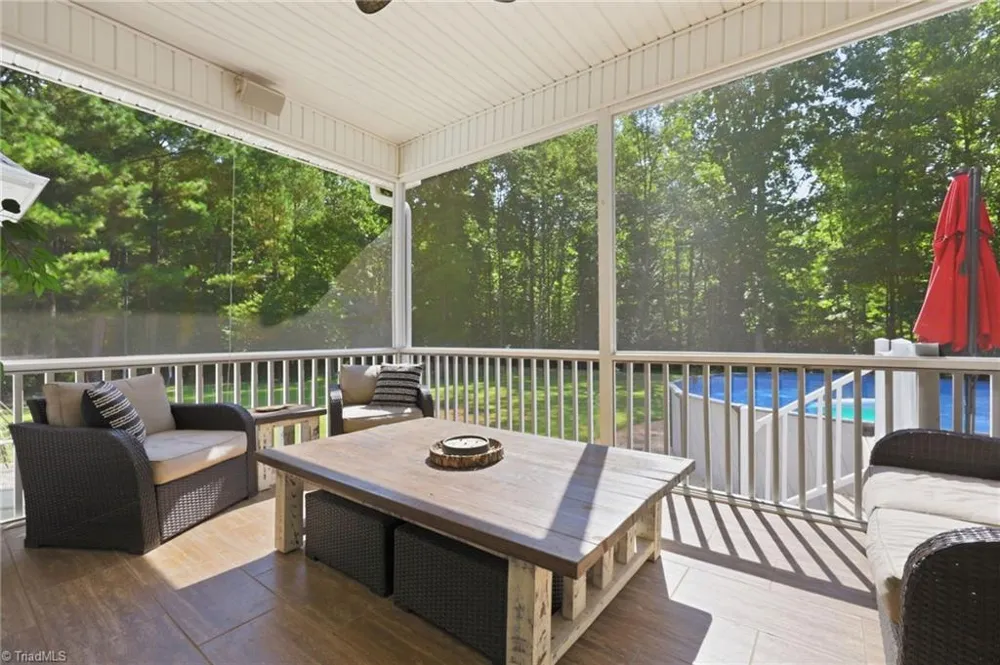 406 Creek Mill Court Greensboro, NC 27406