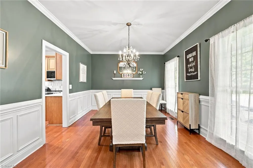 406 Creek Mill Court Greensboro, NC 27406