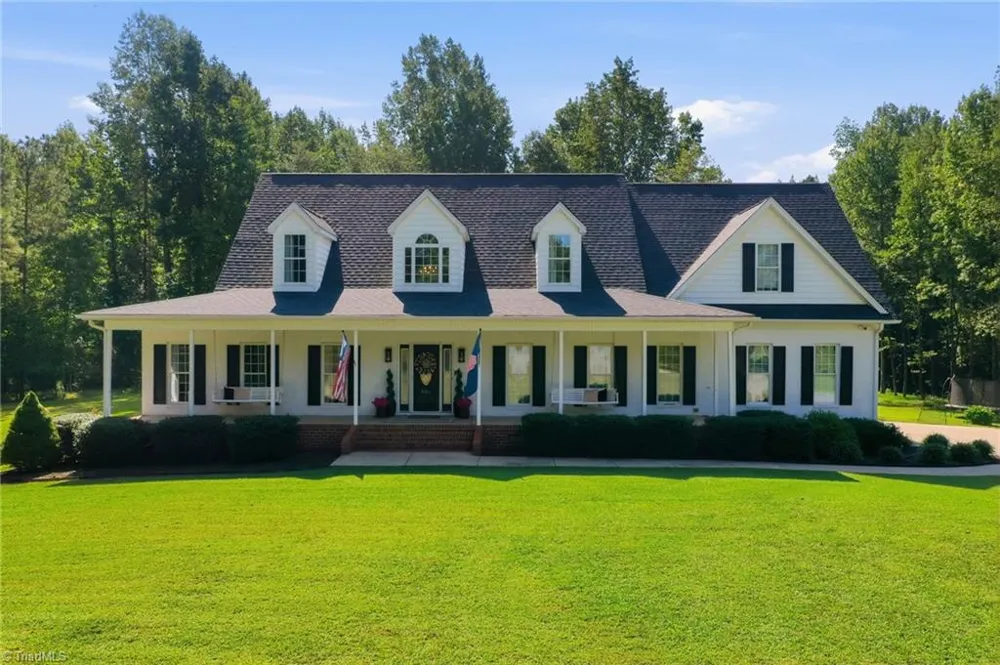 406 Creek Mill Court Greensboro, NC 27406