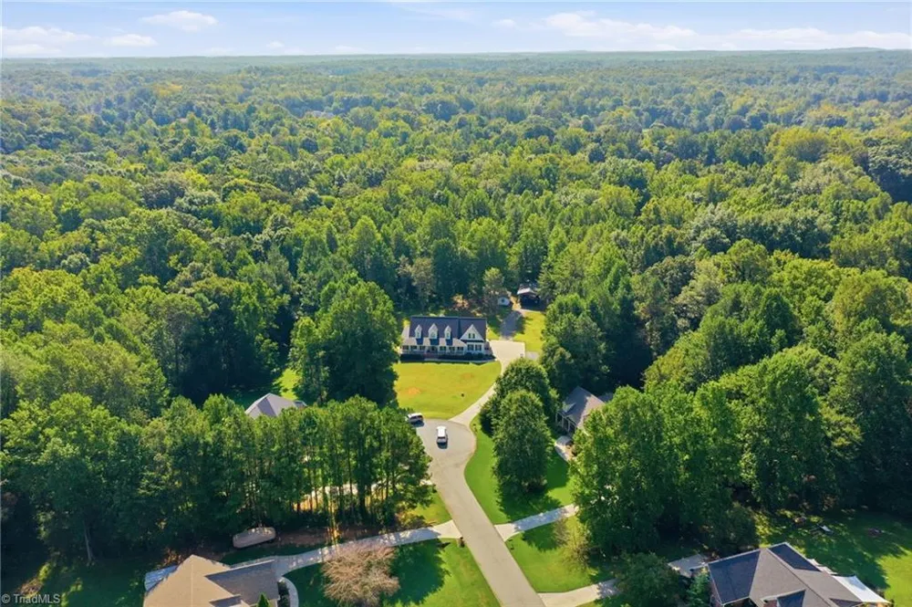 406 Creek Mill Court Greensboro, NC 27406