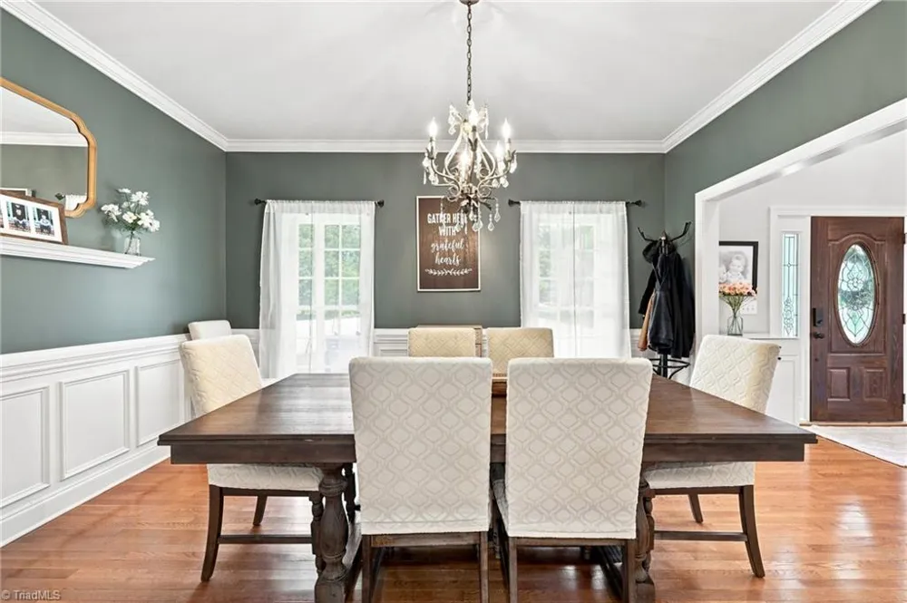 406 Creek Mill Court Greensboro, NC 27406