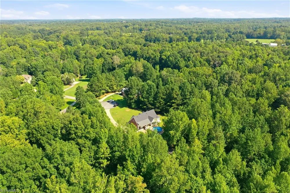 406 Creek Mill Court Greensboro, NC 27406
