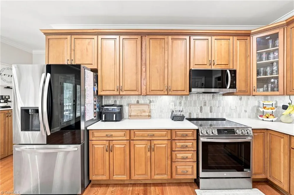 406 Creek Mill Court Greensboro, NC 27406