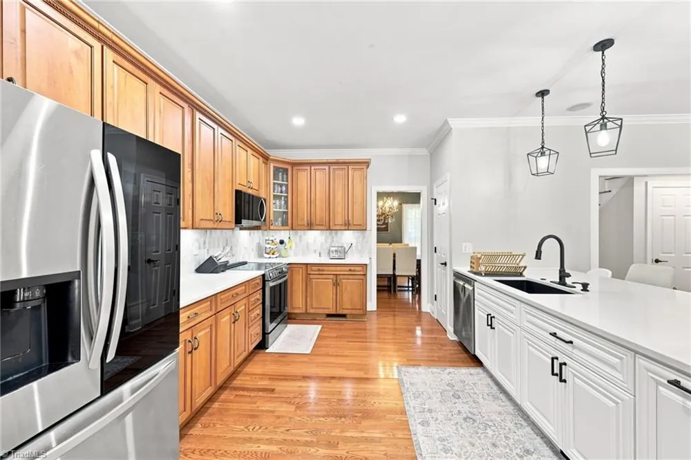 406 Creek Mill Court Greensboro, NC 27406