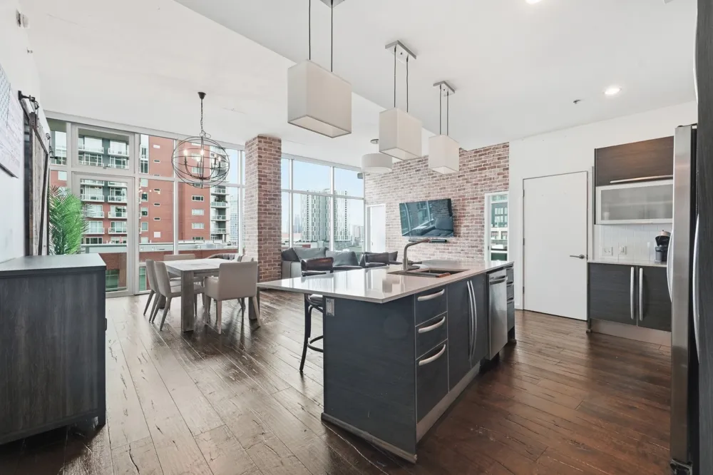 700 12th Ave S #605 Nashville, TN 37203