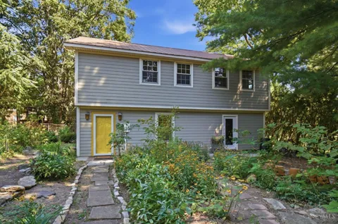 16 Vermont Avenue