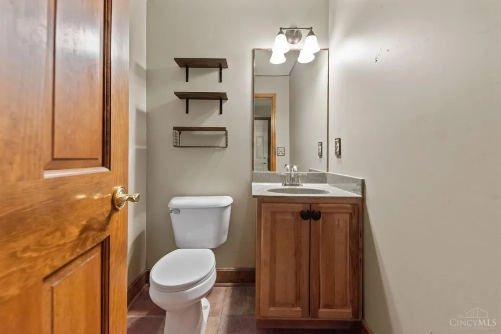 1613 W Concord Road Pierce, OH 45102