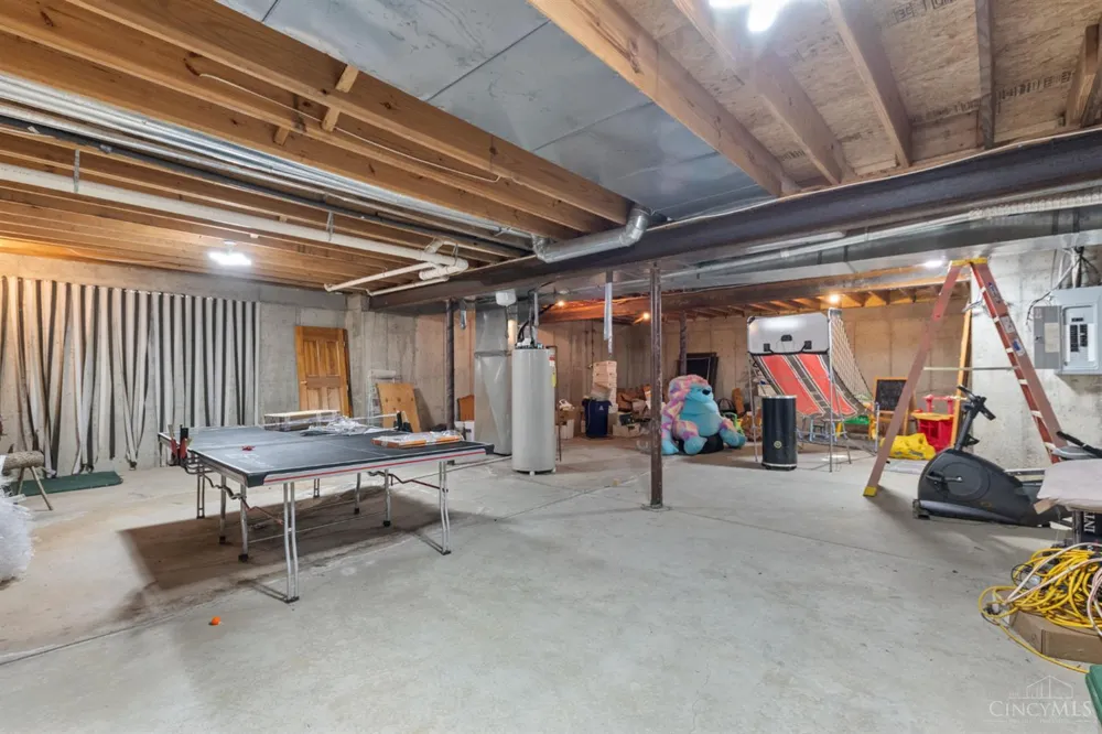 1613 W Concord Road Pierce, OH 45102