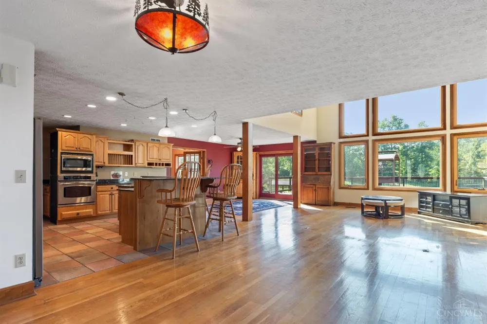 1613 W Concord Road Pierce, OH 45102