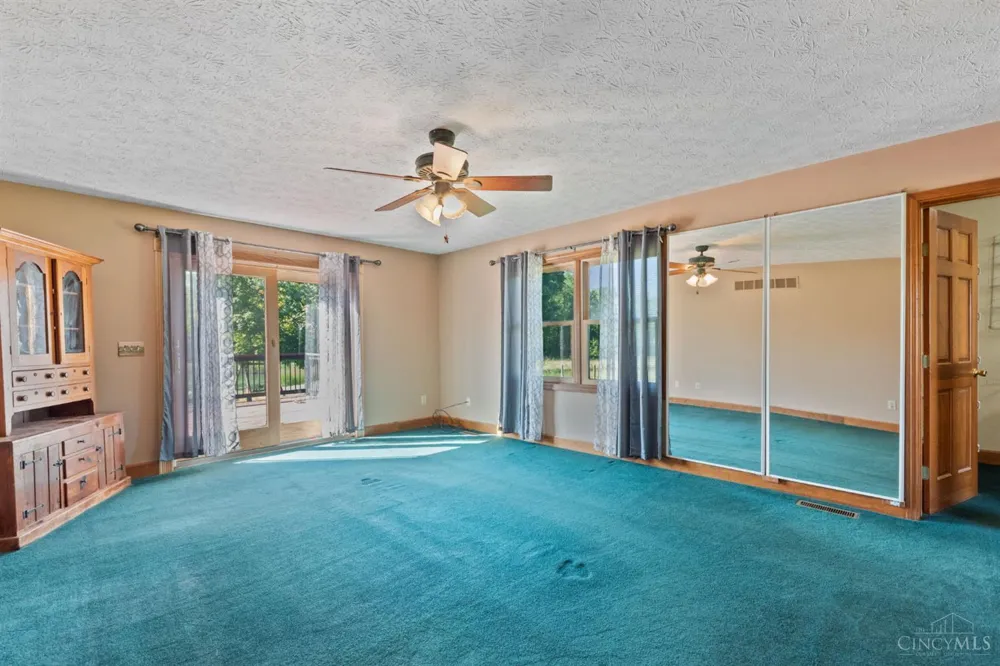 1613 W Concord Road Pierce, OH 45102