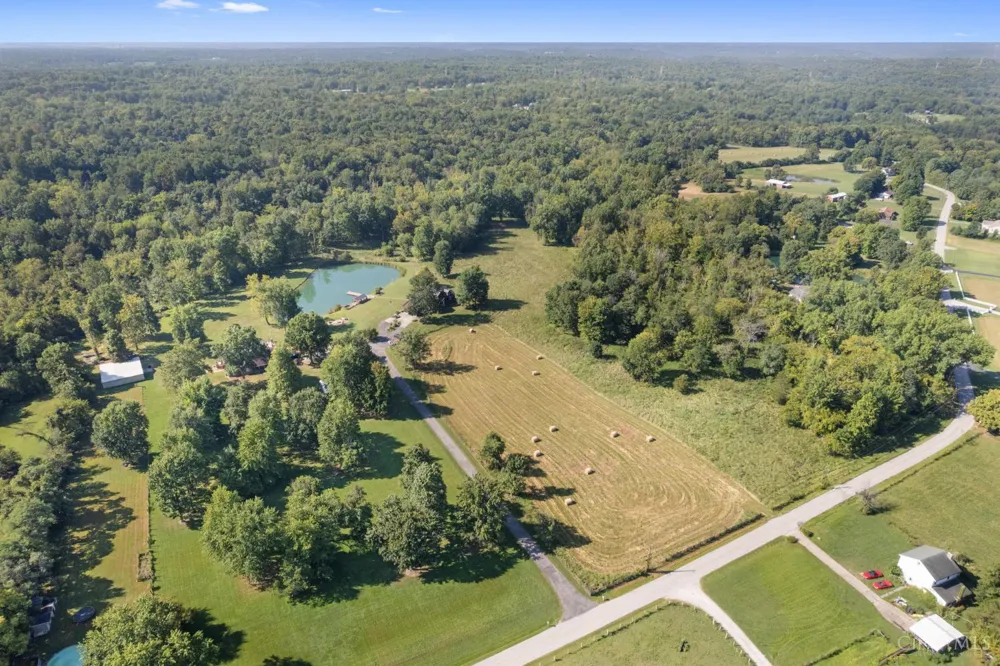 1613 W Concord Road Pierce, OH 45102