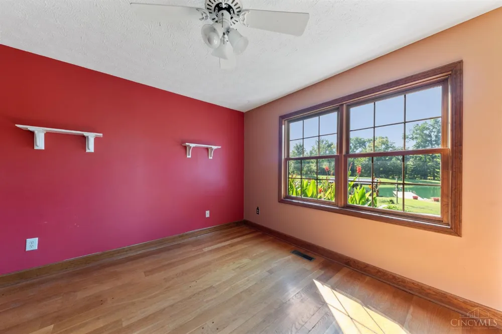 1613 W Concord Road Pierce, OH 45102