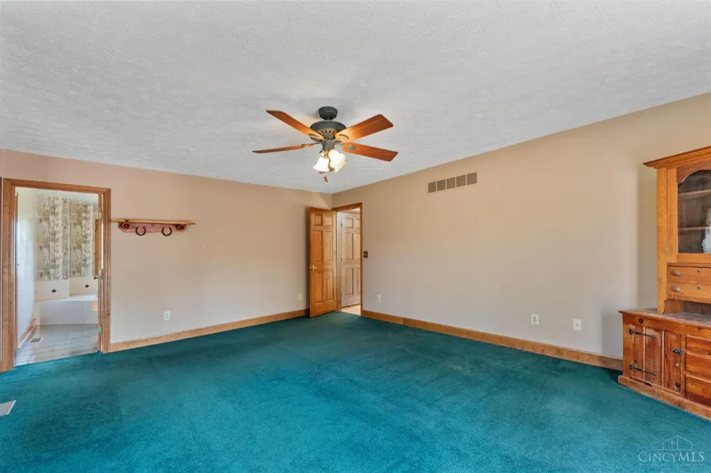 1613 W Concord Road Pierce, OH 45102