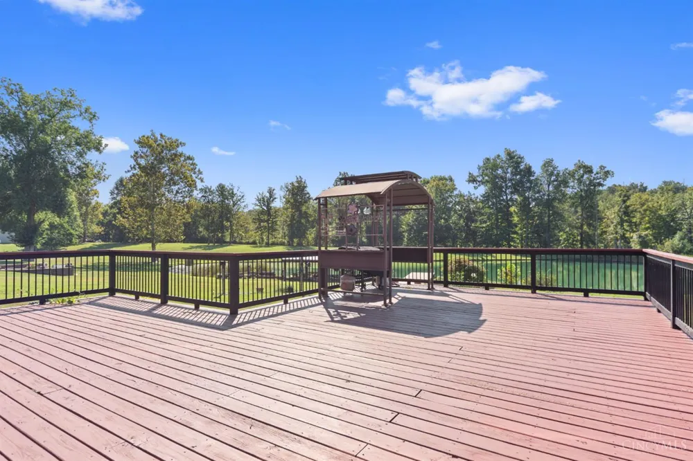 1613 W Concord Road Pierce, OH 45102